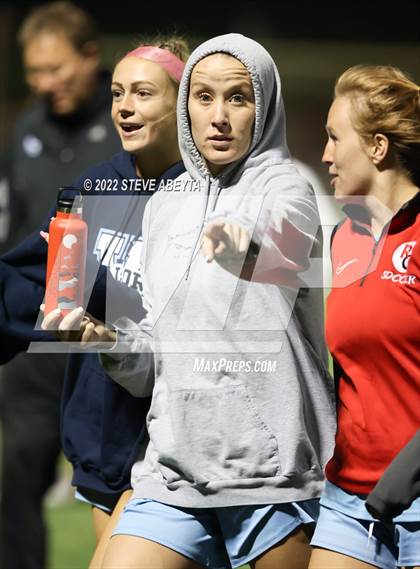 Thumbnail 3 in Valor Christian vs. Grandview photogallery.