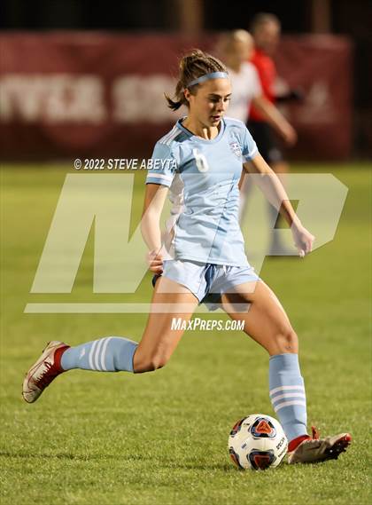 Thumbnail 1 in Valor Christian vs. Grandview photogallery.