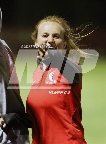 Thumbnail 3 in Valor Christian vs. Grandview photogallery.