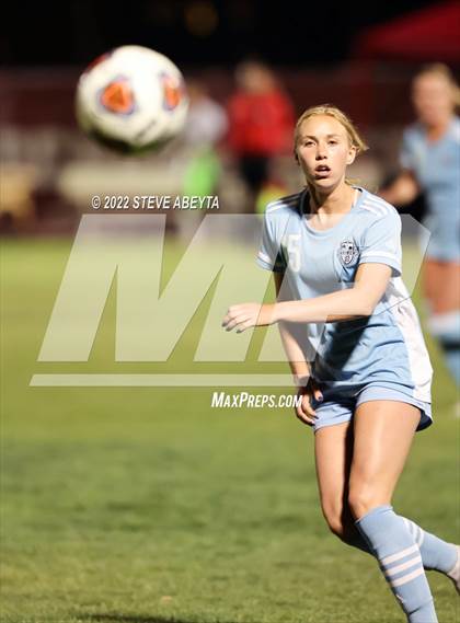 Thumbnail 2 in Valor Christian vs. Grandview photogallery.