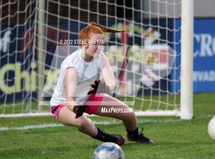 Thumbnail 2 in Valor Christian vs. Grandview photogallery.
