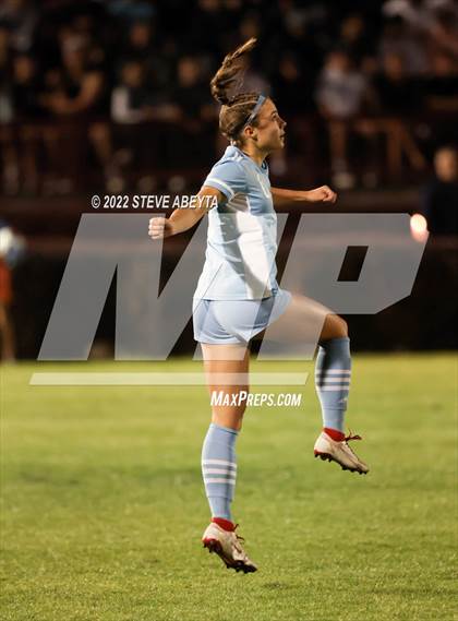 Thumbnail 3 in Valor Christian vs. Grandview photogallery.
