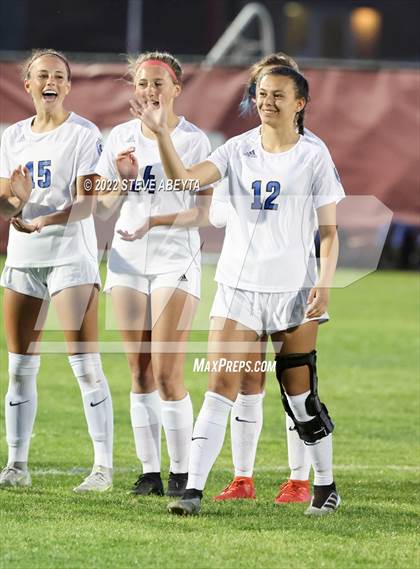 Thumbnail 1 in Valor Christian vs. Grandview photogallery.