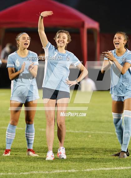 Thumbnail 2 in Valor Christian vs. Grandview photogallery.