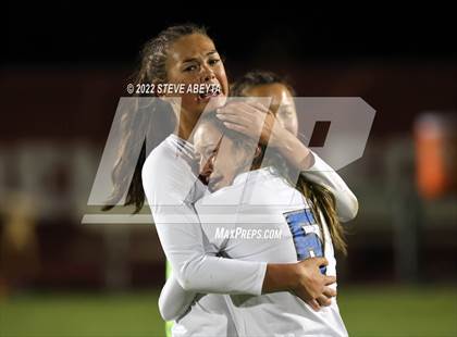 Thumbnail 1 in Valor Christian vs. Grandview photogallery.