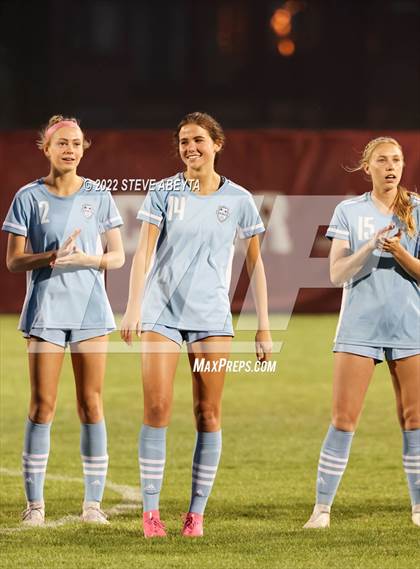 Thumbnail 1 in Valor Christian vs. Grandview photogallery.