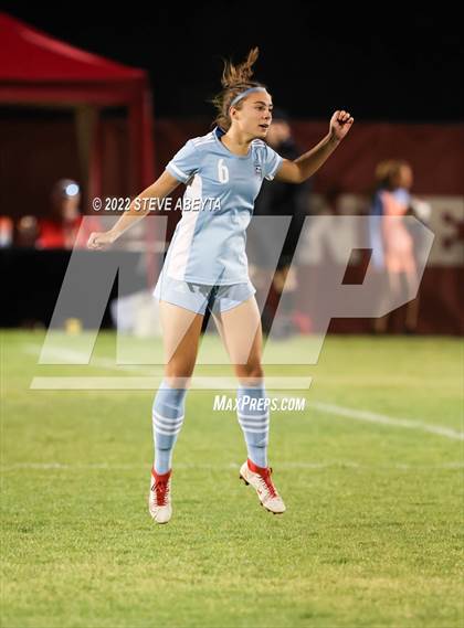 Thumbnail 3 in Valor Christian vs. Grandview photogallery.