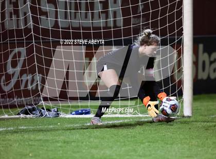 Thumbnail 1 in Valor Christian vs. Grandview photogallery.