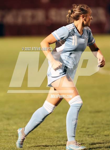Thumbnail 1 in Valor Christian vs. Grandview photogallery.