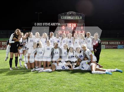 Thumbnail 2 in Valor Christian vs. Grandview photogallery.