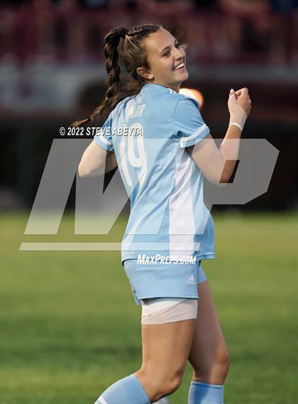 Thumbnail 3 in Valor Christian vs. Grandview photogallery.