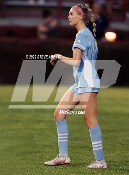 Thumbnail 1 in Valor Christian vs. Grandview photogallery.