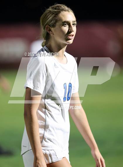 Thumbnail 1 in Valor Christian vs. Grandview photogallery.