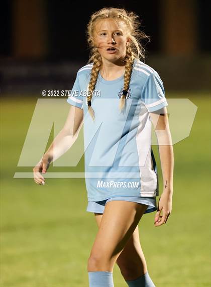 Thumbnail 1 in Valor Christian vs. Grandview photogallery.