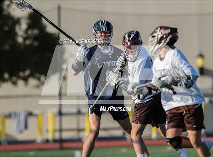 Thumbnail 2 in Loyola @ Crespi photogallery.