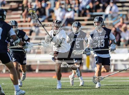 Thumbnail 1 in Loyola @ Crespi photogallery.