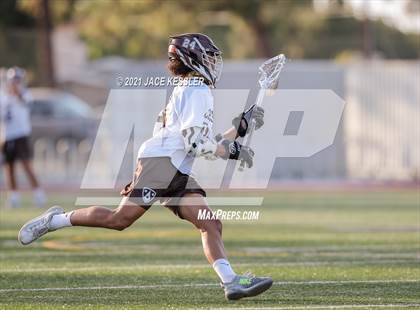 Thumbnail 3 in Loyola @ Crespi photogallery.