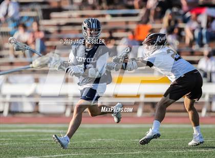 Thumbnail 2 in Loyola @ Crespi photogallery.