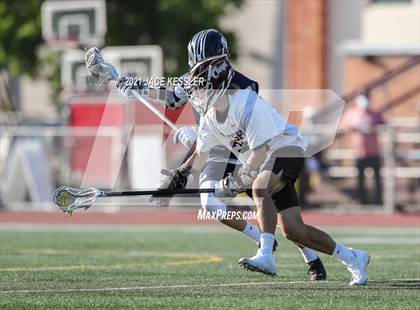 Thumbnail 2 in Loyola @ Crespi photogallery.