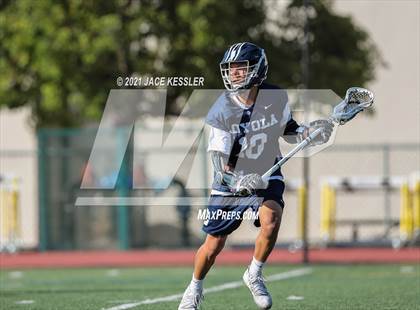 Thumbnail 1 in Loyola @ Crespi photogallery.