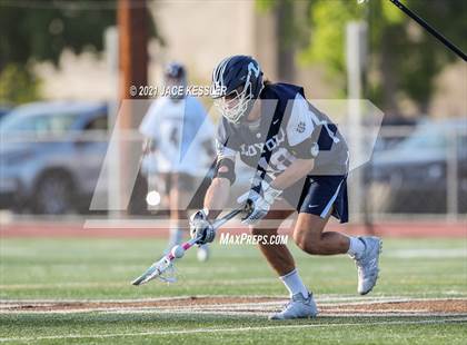 Thumbnail 2 in Loyola @ Crespi photogallery.