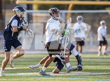 Thumbnail 2 in Loyola @ Crespi photogallery.