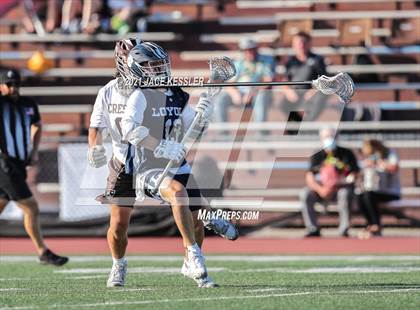 Thumbnail 3 in Loyola @ Crespi photogallery.