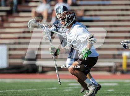 Thumbnail 2 in Loyola @ Crespi photogallery.