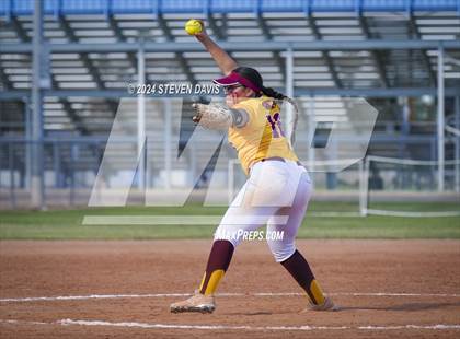 Thumbnail 3 in Mountain Pointe vs. Camelback photogallery.