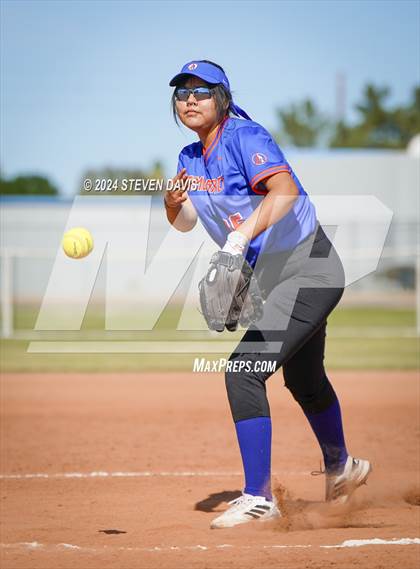 Thumbnail 2 in Mountain Pointe vs. Camelback photogallery.