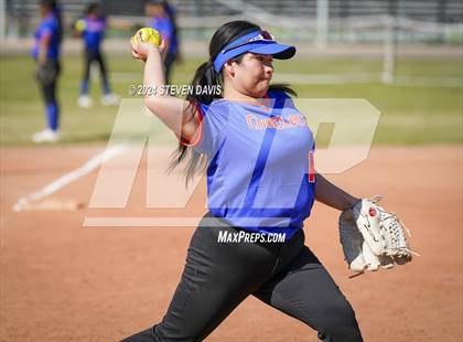 Thumbnail 2 in Mountain Pointe vs. Camelback photogallery.