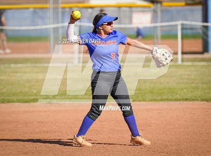 Thumbnail 3 in Mountain Pointe vs. Camelback photogallery.