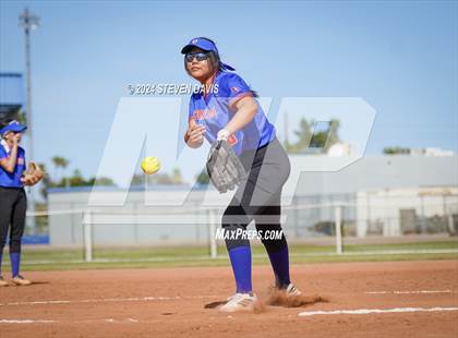 Thumbnail 2 in Mountain Pointe vs. Camelback photogallery.