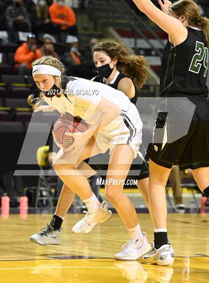 Thumbnail 3 in Fleming vs. Flatirons Academy (CHSAA 1A State Final) photogallery.
