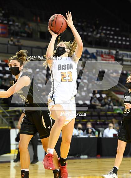 Thumbnail 3 in Fleming vs. Flatirons Academy (CHSAA 1A State Final) photogallery.