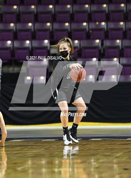 Thumbnail 2 in Fleming vs. Flatirons Academy (CHSAA 1A State Final) photogallery.