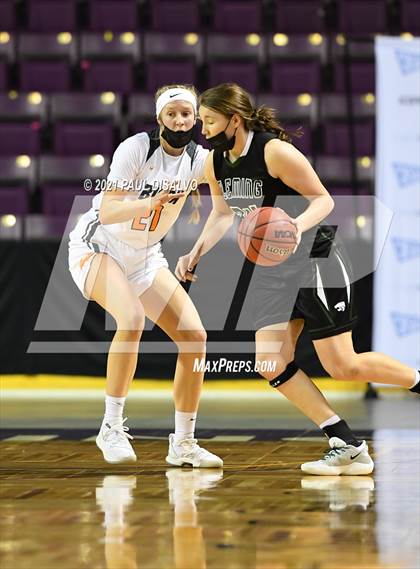Thumbnail 3 in Fleming vs. Flatirons Academy (CHSAA 1A State Final) photogallery.