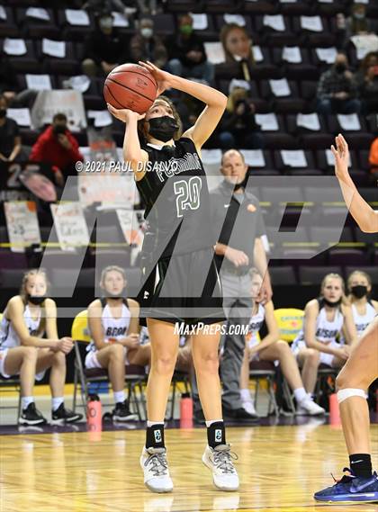Thumbnail 2 in Fleming vs. Flatirons Academy (CHSAA 1A State Final) photogallery.