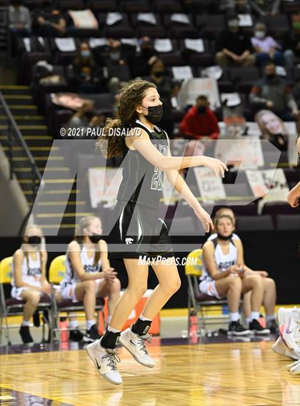 Thumbnail 3 in Fleming vs. Flatirons Academy (CHSAA 1A State Final) photogallery.