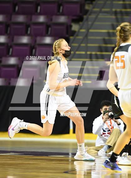 Thumbnail 3 in Fleming vs. Flatirons Academy (CHSAA 1A State Final) photogallery.