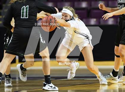 Thumbnail 2 in Fleming vs. Flatirons Academy (CHSAA 1A State Final) photogallery.