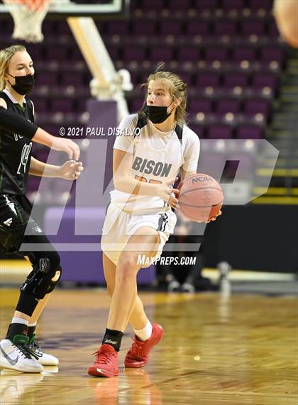 Thumbnail 3 in Fleming vs. Flatirons Academy (CHSAA 1A State Final) photogallery.