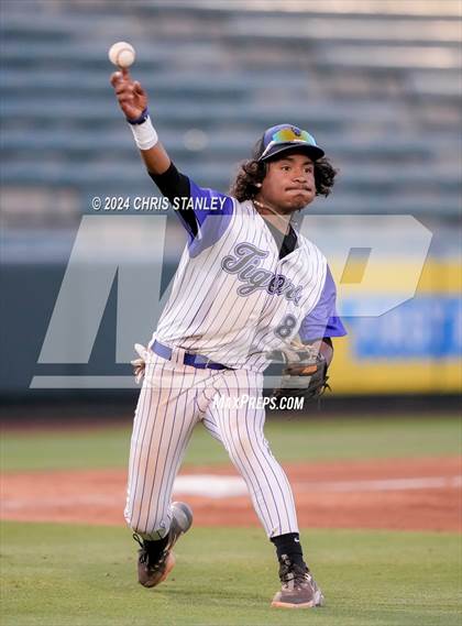 Thumbnail 3 in Kingman Academy @ Phoenix Christian (AIA 2A Semifinal) photogallery.