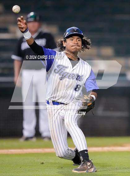 Thumbnail 1 in Kingman Academy @ Phoenix Christian (AIA 2A Semifinal) photogallery.