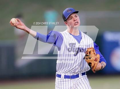 Thumbnail 2 in Kingman Academy @ Phoenix Christian (AIA 2A Semifinal) photogallery.