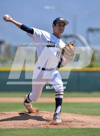Thumbnail 2 in Oxnard Vs Mater Dei Catholic (67th Annual San Diego Lions Tournament) photogallery.