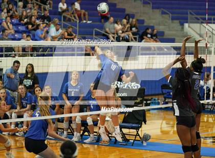 Thumbnail 1 in Waco Connally @ Midlothian photogallery.