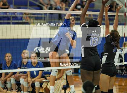 Thumbnail 1 in Waco Connally @ Midlothian photogallery.