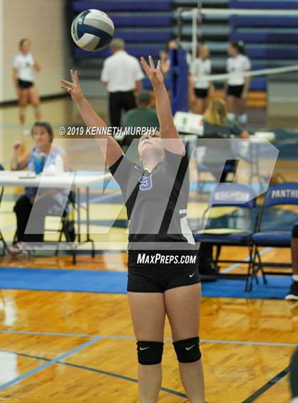 Thumbnail 1 in Waco Connally @ Midlothian photogallery.