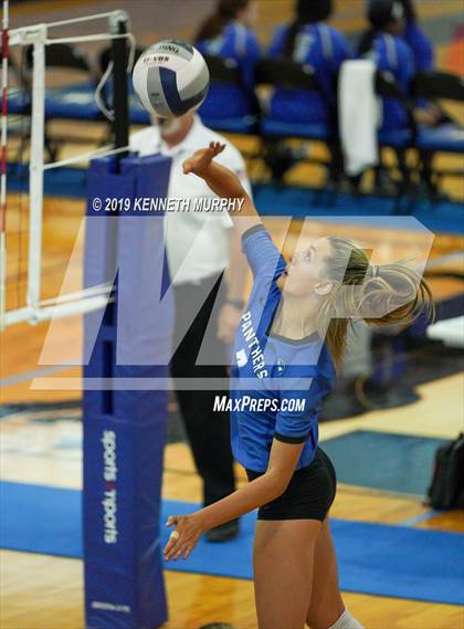Thumbnail 2 in Waco Connally @ Midlothian photogallery.